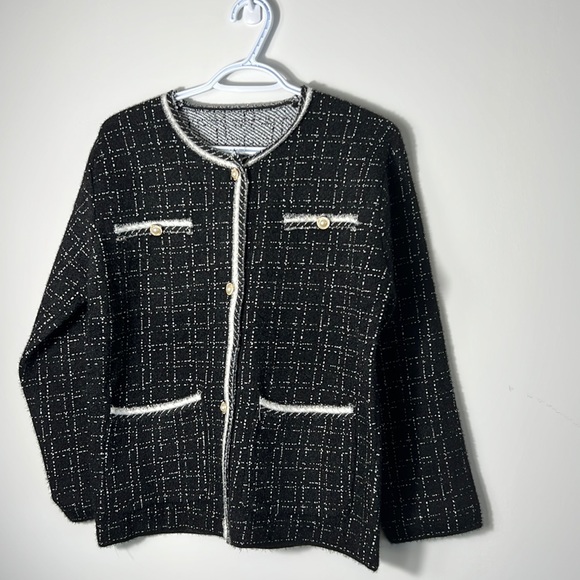 CHANEL Jackets & Blazers - Chic and elegant wool blazer/ coat🧥 M/L